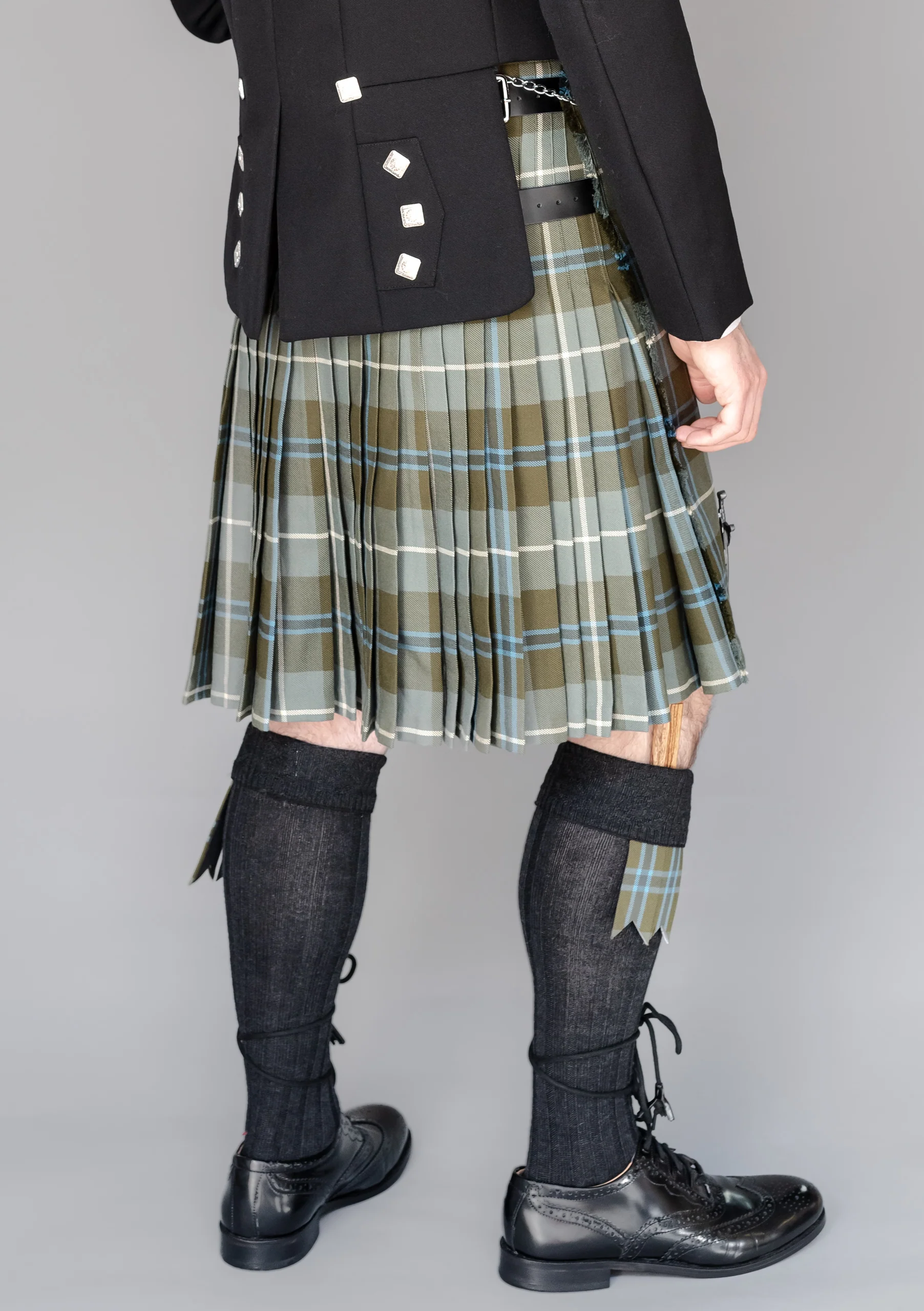Men's Polyviscose 8 Yard Kilt - Douglas Weathered - Image 7