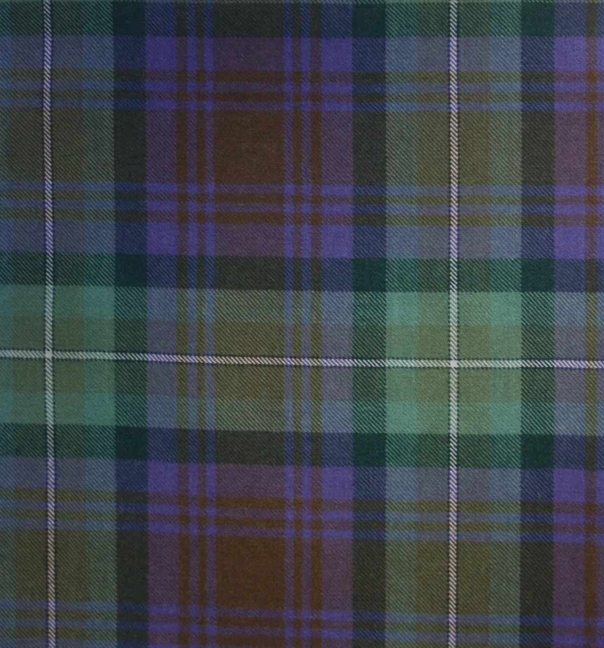 Traditional 8 Yard Custom Made Kilt - Lochcarron Braeriach 13oz Mediumweight Wool