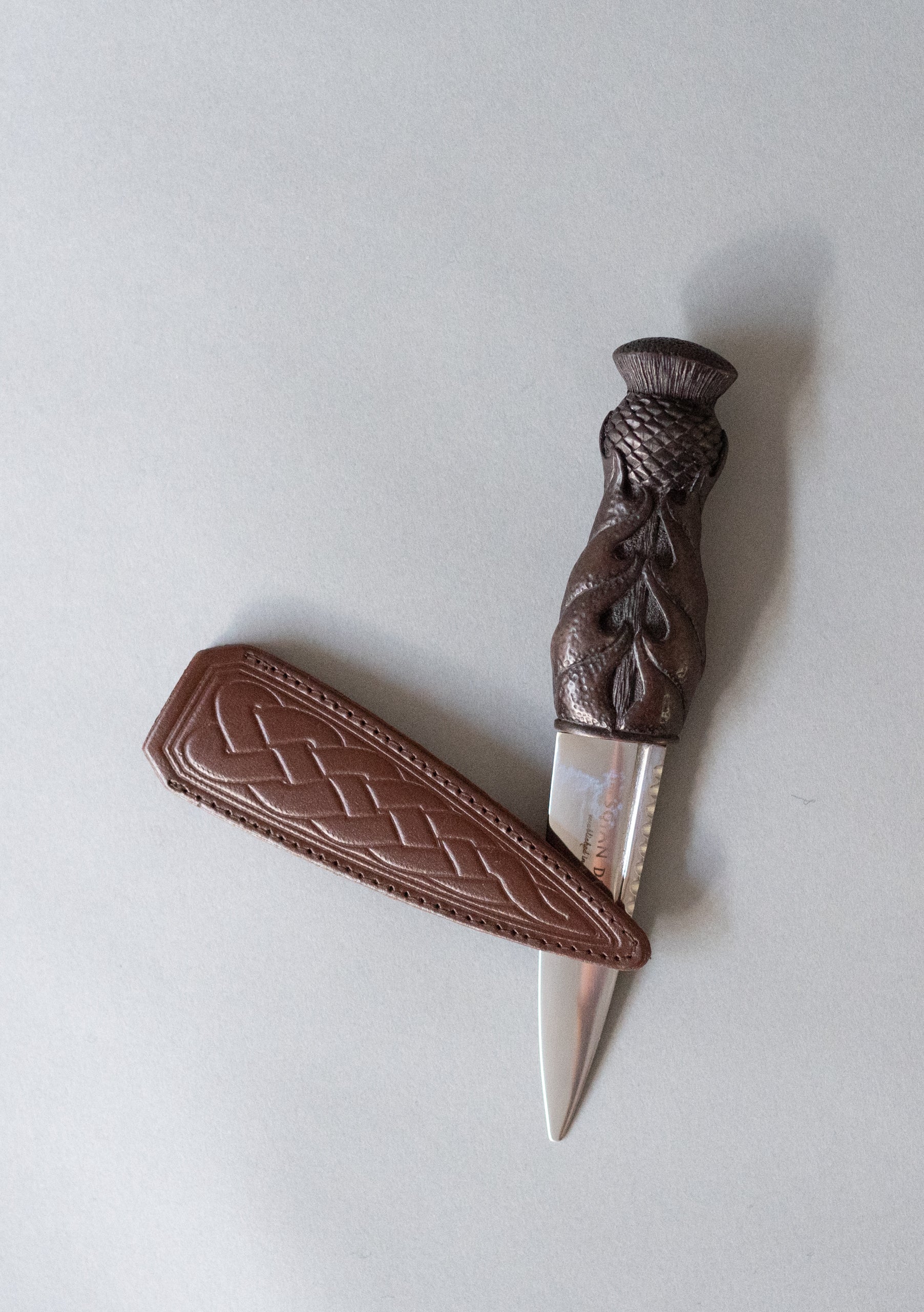 Thistle Daywear Sgian Dubh - Image 3