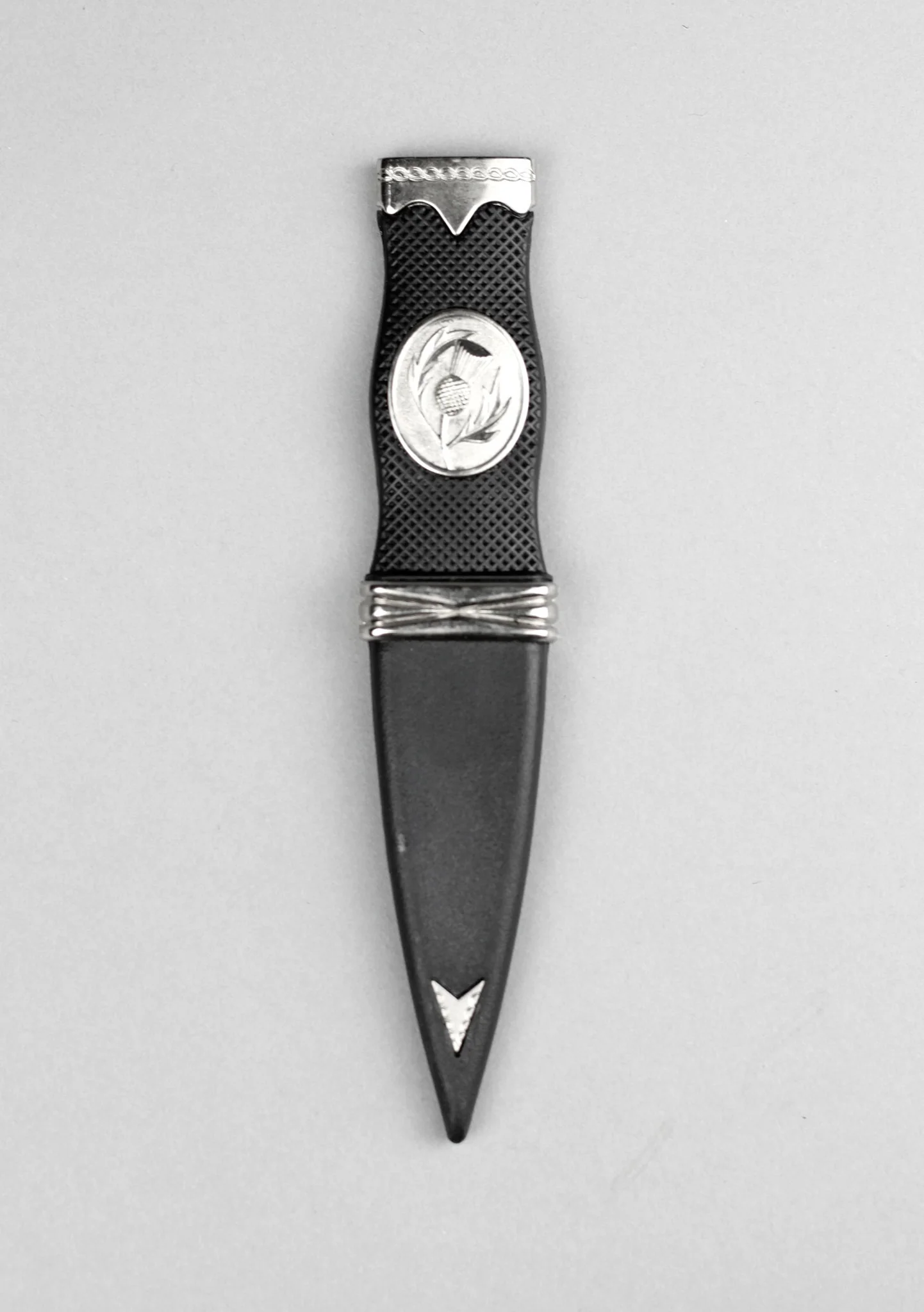 Thistle Emblem Safety Sgian Dubh - 2 Finishes - Image 4
